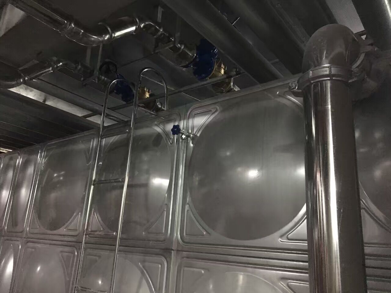 宝威体育 (BAOWEI SPORT)官方网站品牌双卡压管件工厂案例实拍