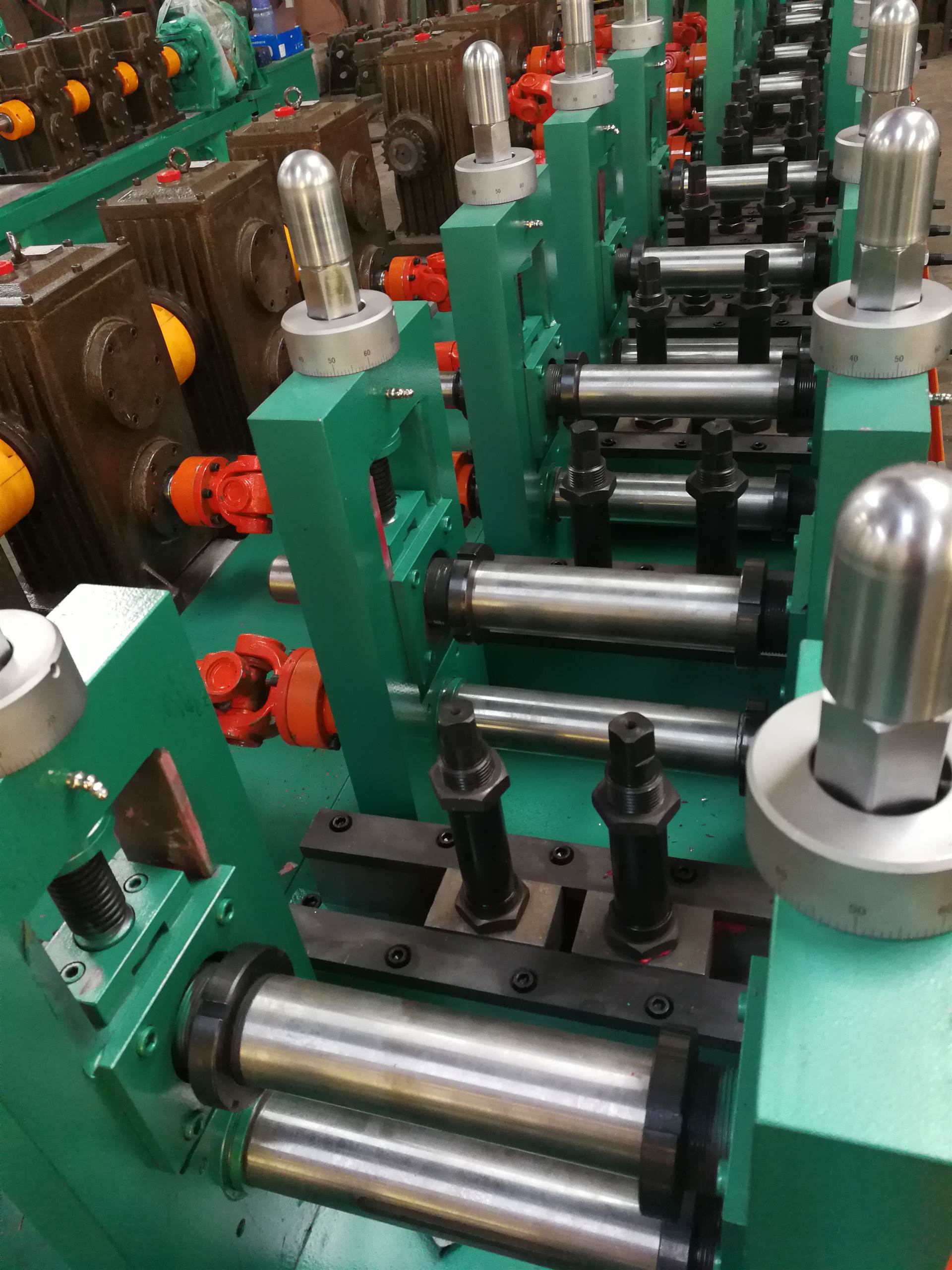 宝威体育316L不锈钢制品管制管机